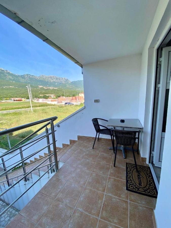 Apartman Slavica Apartment Kotor Bagian luar foto